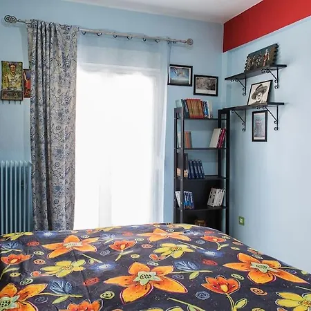 Zois Cozy N Vibrant Apartman *